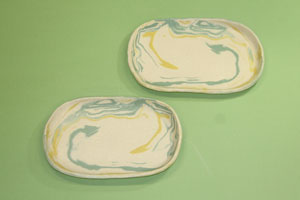2022練り込み楕円皿